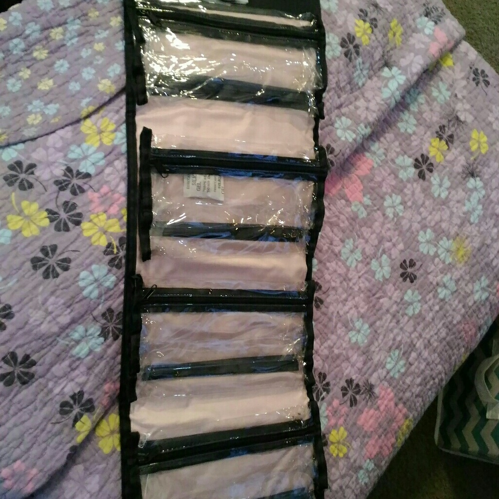 Travel roll up beauty bag